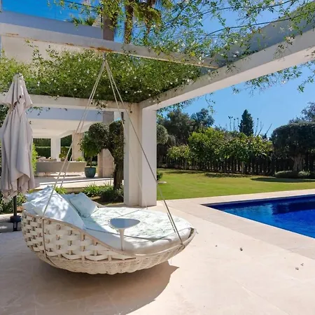 Villa Moderna De Lujo Con Piscina Privada Y Hermosa Vista *
