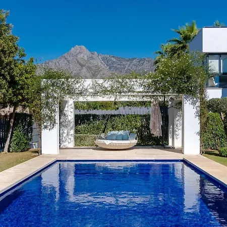 Moderna De Lujo Con Piscina Privada Y Hermosa Vista * Marbella