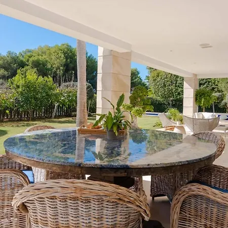 Villa Moderna De Lujo Con Piscina Privada Y Hermosa Vista